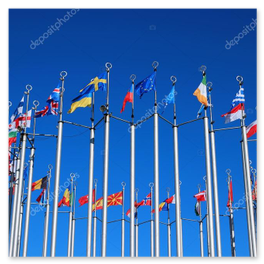 Cerimonia nazionale degli Autieri con labari e bandiere